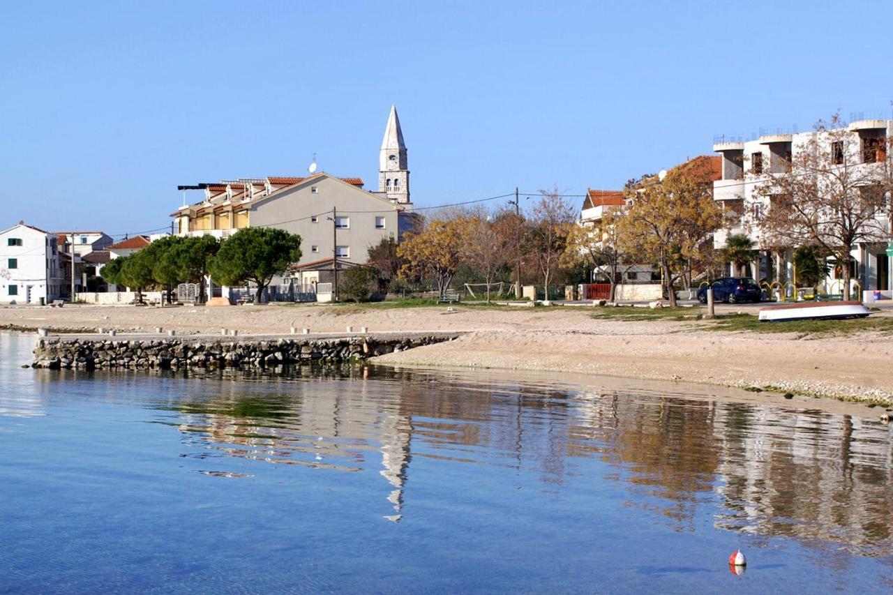 Apartments By The Sea Turanj, Biograd - 364 Екстериор снимка
