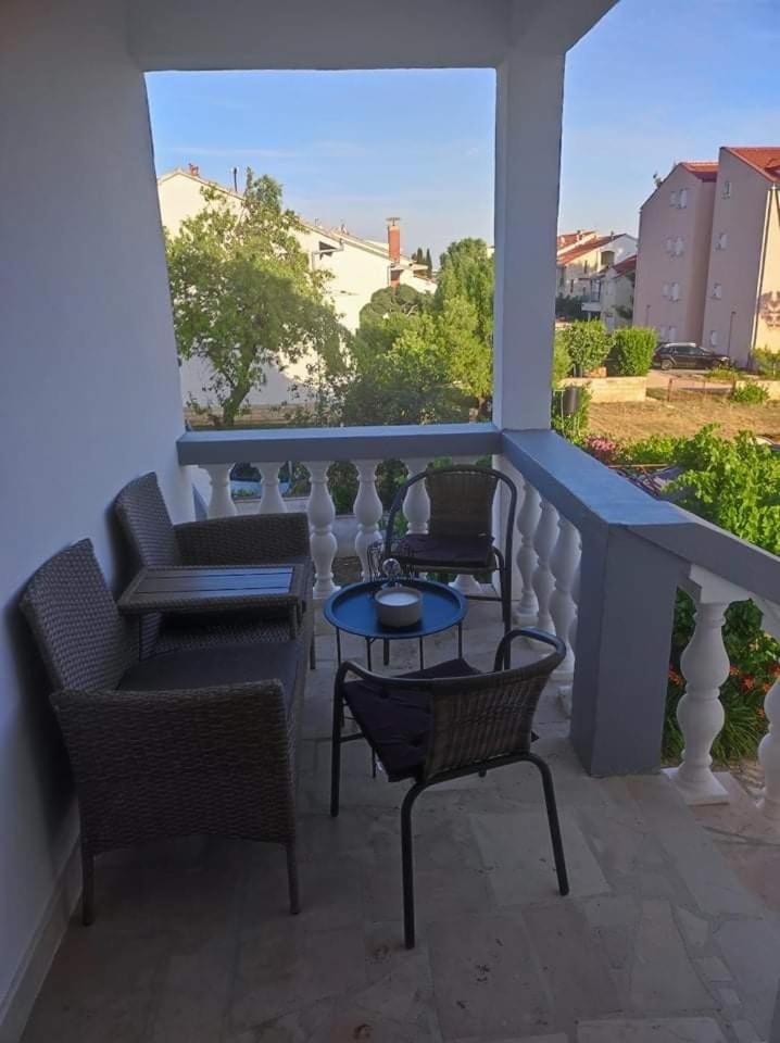 Apartments By The Sea Turanj, Biograd - 364 Екстериор снимка